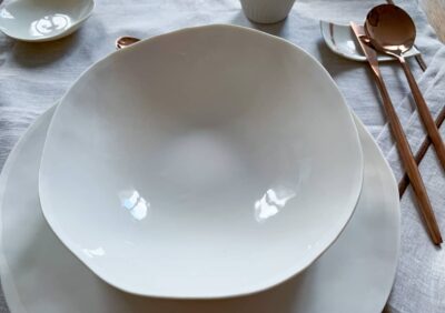 Service complet de vaisselle italienne design en porcelaine blanche - assiette creuse